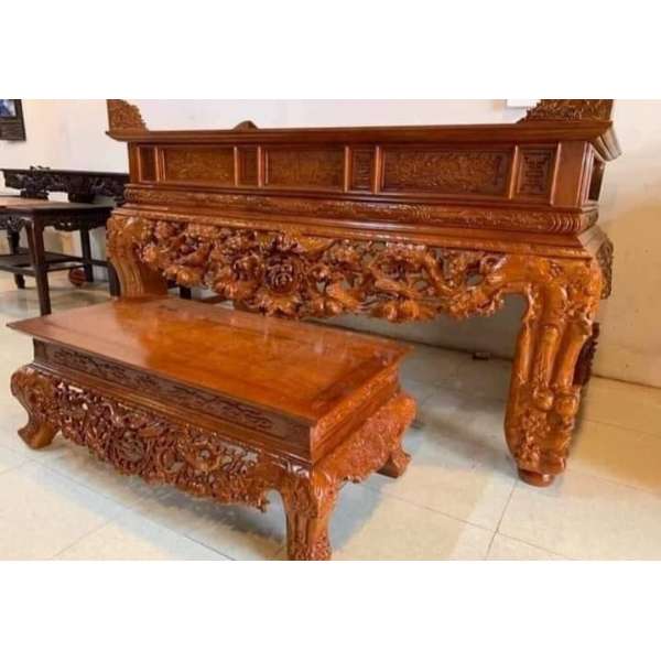 Bàn thờ gỗ gõ đỏ tài vương BT077